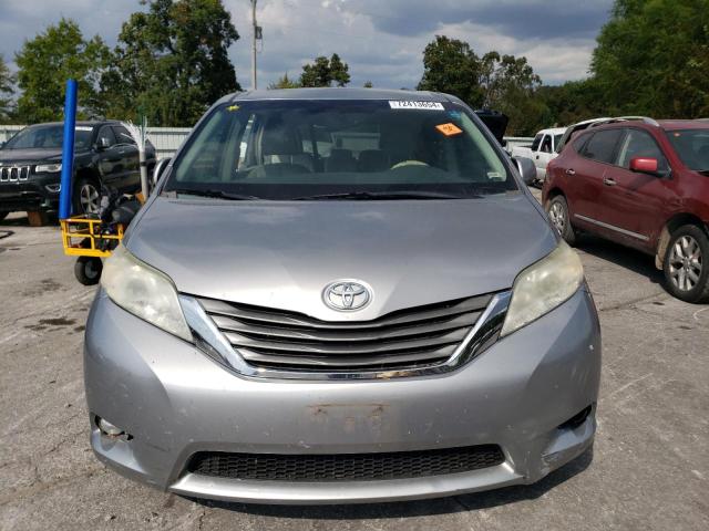 Photo 4 VIN: 5TDYK3DC9BS168125 - TOYOTA SIENNA XLE 