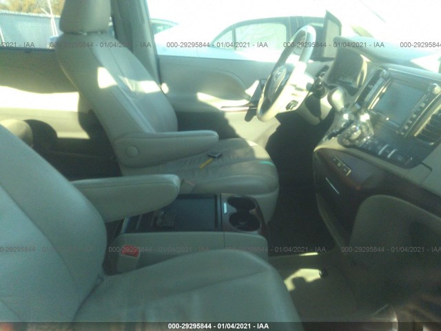 Photo 4 VIN: 5TDYK3DC9BS169419 - TOYOTA SIENNA 