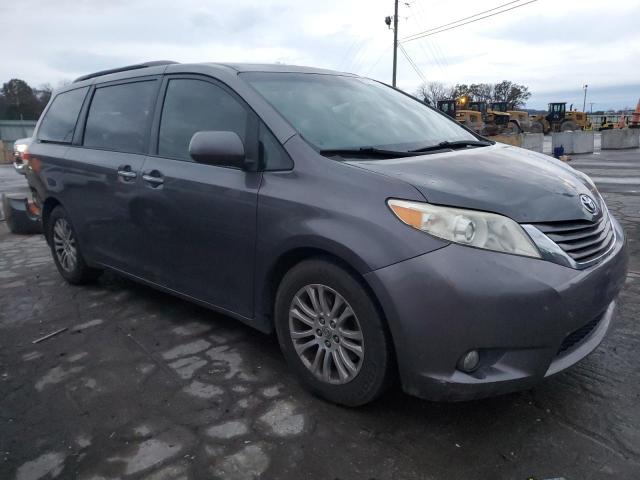 Photo 3 VIN: 5TDYK3DC9CS177084 - TOYOTA SIENNA XLE 