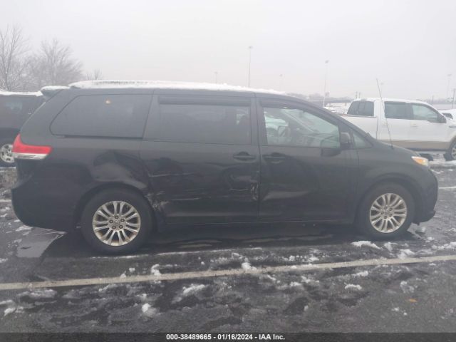 Photo 5 VIN: 5TDYK3DC9CS180681 - TOYOTA SIENNA 