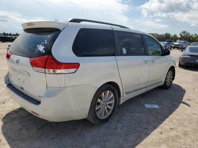 Photo 2 VIN: 5TDYK3DC9CS214957 - TOYOTA SIENNA XLE 