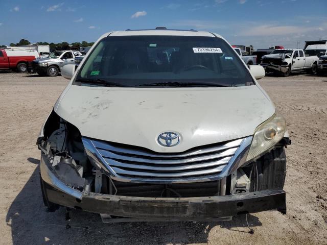 Photo 4 VIN: 5TDYK3DC9CS214957 - TOYOTA SIENNA XLE 