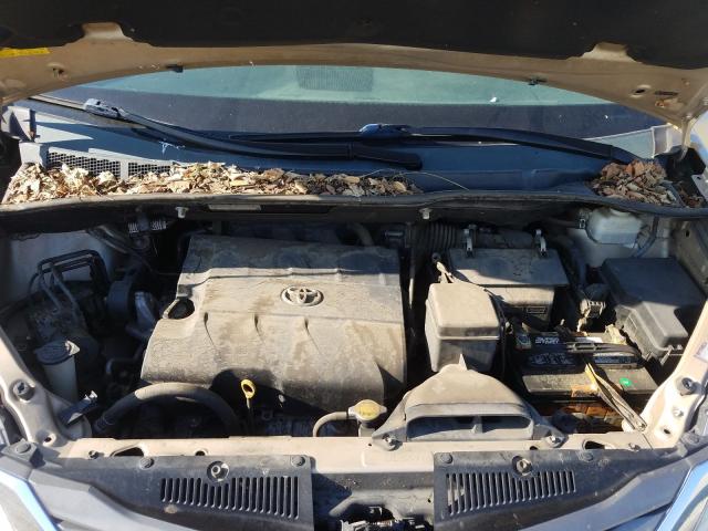 Photo 6 VIN: 5TDYK3DC9CS216319 - TOYOTA SIENNA XLE 