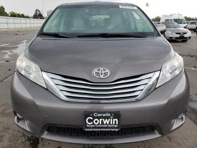 Photo 4 VIN: 5TDYK3DC9CS217177 - TOYOTA SIENNA XLE 