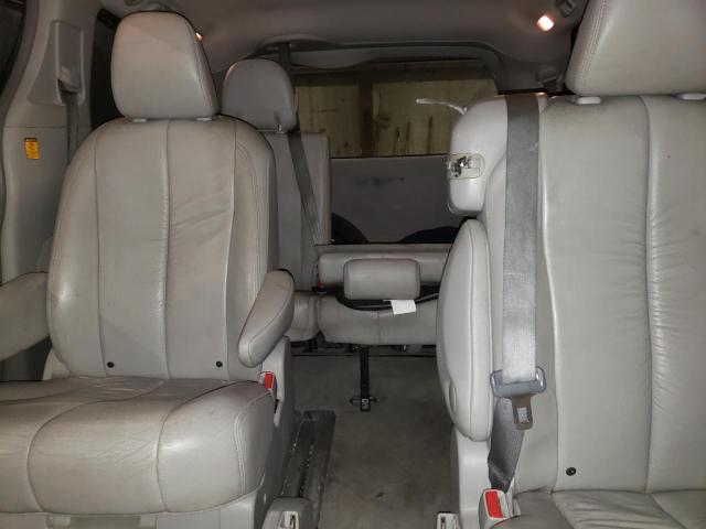 Photo 9 VIN: 5TDYK3DC9CS218054 - TOYOTA SIENNA XLE 