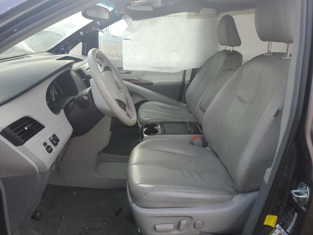 Photo 6 VIN: 5TDYK3DC9CS226154 - TOYOTA SIENNA XLE 