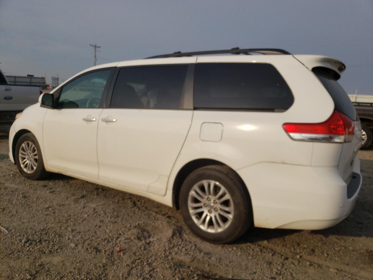 Photo 1 VIN: 5TDYK3DC9CS233928 - TOYOTA SIENNA 