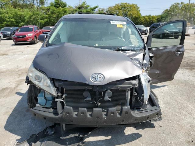 Photo 4 VIN: 5TDYK3DC9CS238255 - TOYOTA SIENNA XLE 