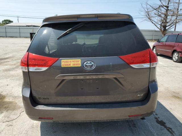 Photo 5 VIN: 5TDYK3DC9CS238255 - TOYOTA SIENNA XLE 