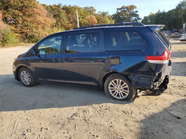 Photo 1 VIN: 5TDYK3DC9CS241558 - TOYOTA SIENNA XLE 