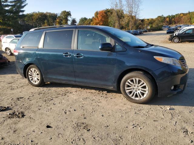 Photo 3 VIN: 5TDYK3DC9CS241558 - TOYOTA SIENNA XLE 