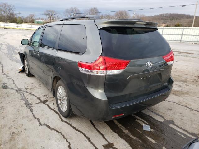 Photo 2 VIN: 5TDYK3DC9CS247733 - TOYOTA SIENNA XLE 