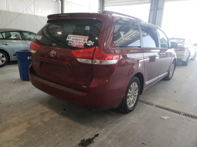 Photo 3 VIN: 5TDYK3DC9CS252012 - TOYOTA SIENNA XLE 