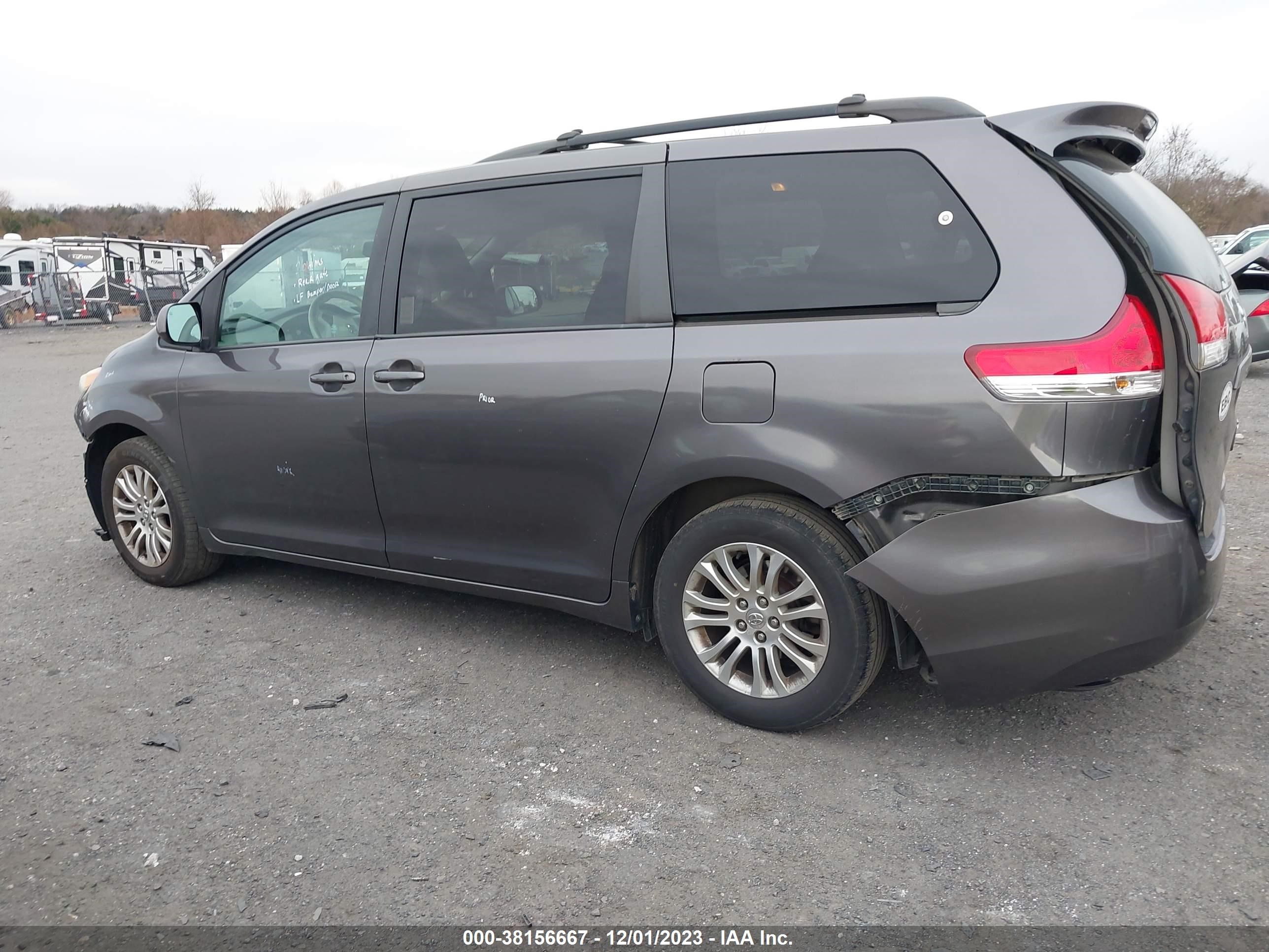 Photo 13 VIN: 5TDYK3DC9CS253287 - TOYOTA SIENNA 