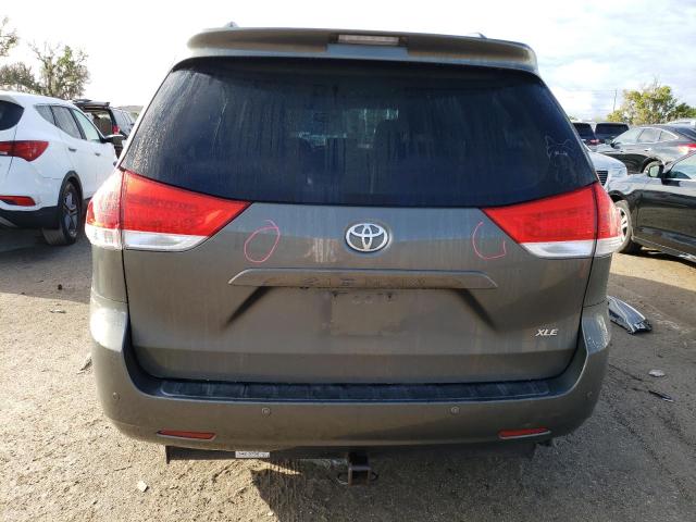 Photo 5 VIN: 5TDYK3DC9CS258845 - TOYOTA SIENNA XLE 