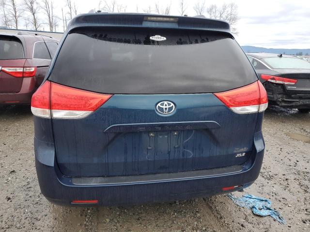 Photo 5 VIN: 5TDYK3DC9CS262829 - TOYOTA SIENNA XLE 