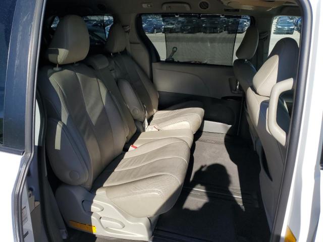 Photo 10 VIN: 5TDYK3DC9CS273488 - TOYOTA SIENNA XLE 