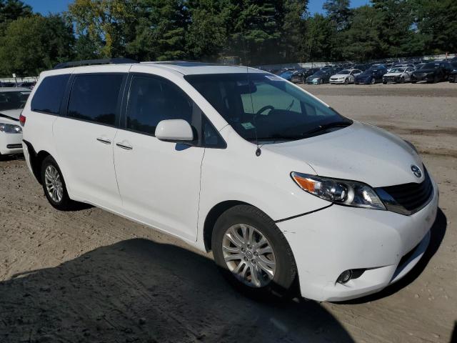 Photo 3 VIN: 5TDYK3DC9CS273488 - TOYOTA SIENNA XLE 