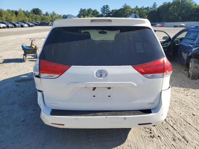 Photo 5 VIN: 5TDYK3DC9CS273488 - TOYOTA SIENNA XLE 