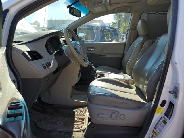 Photo 6 VIN: 5TDYK3DC9CS273488 - TOYOTA SIENNA XLE 