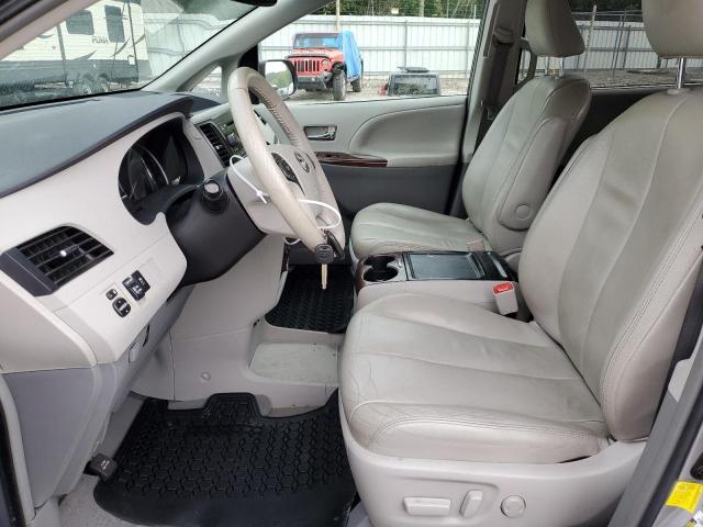 Photo 6 VIN: 5TDYK3DC9CS274026 - TOYOTA SIENNA XLE 