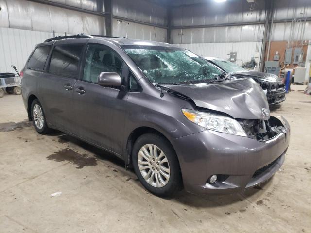 Photo 3 VIN: 5TDYK3DC9DS299235 - TOYOTA SIENNA XLE 