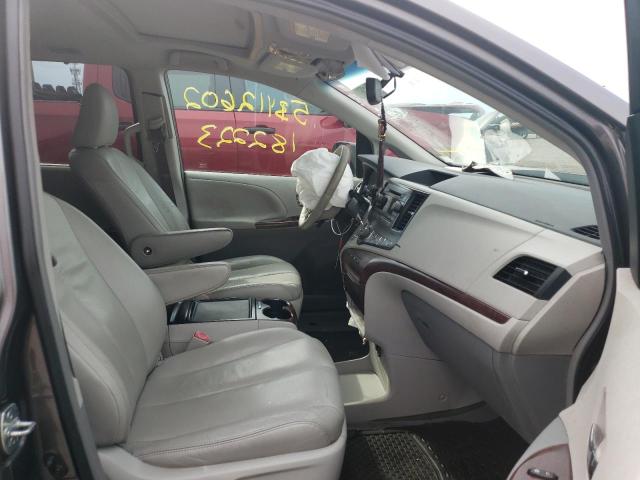 Photo 4 VIN: 5TDYK3DC9DS299834 - TOYOTA SIENNA XLE 