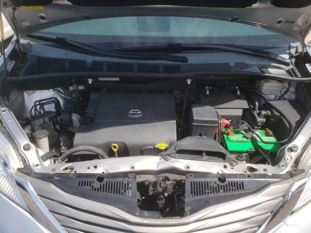 Photo 11 VIN: 5TDYK3DC9DS318463 - TOYOTA SIENNA XLE 