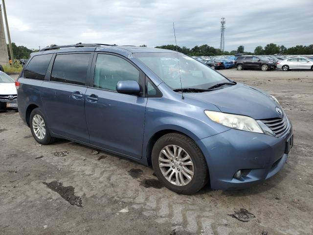 Photo 3 VIN: 5TDYK3DC9DS334954 - TOYOTA SIENNA XLE 