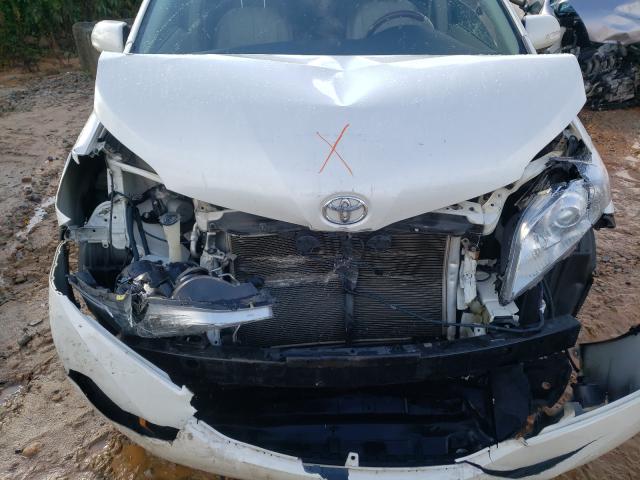 Photo 6 VIN: 5TDYK3DC9DS344657 - TOYOTA SIENNA XLE 