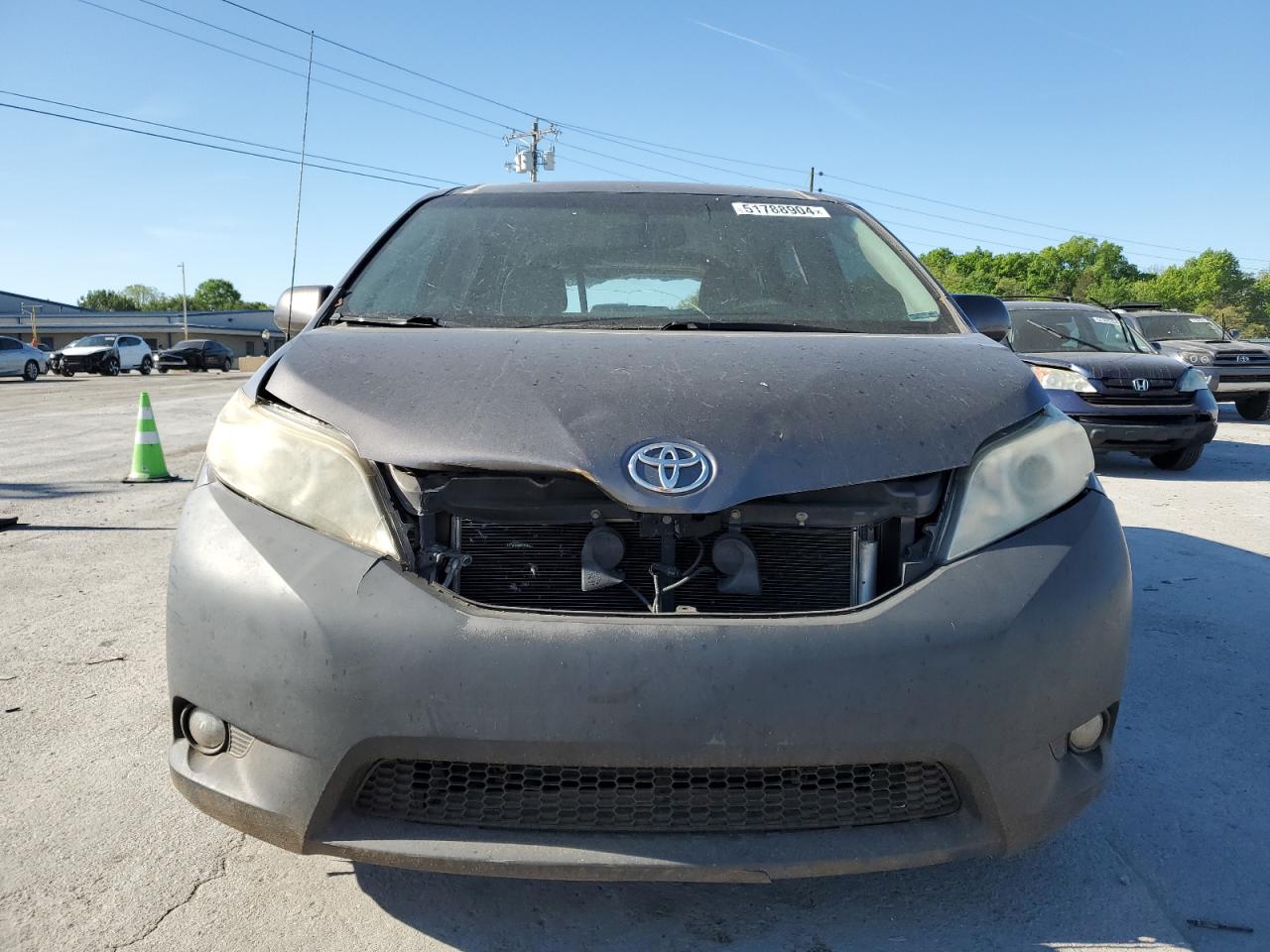 Photo 4 VIN: 5TDYK3DC9DS367310 - TOYOTA SIENNA 