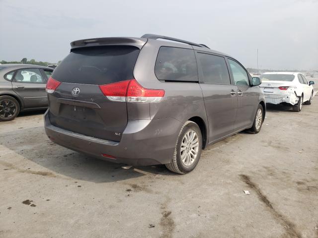 Photo 3 VIN: 5TDYK3DC9DS372605 - TOYOTA SIENNA XLE 