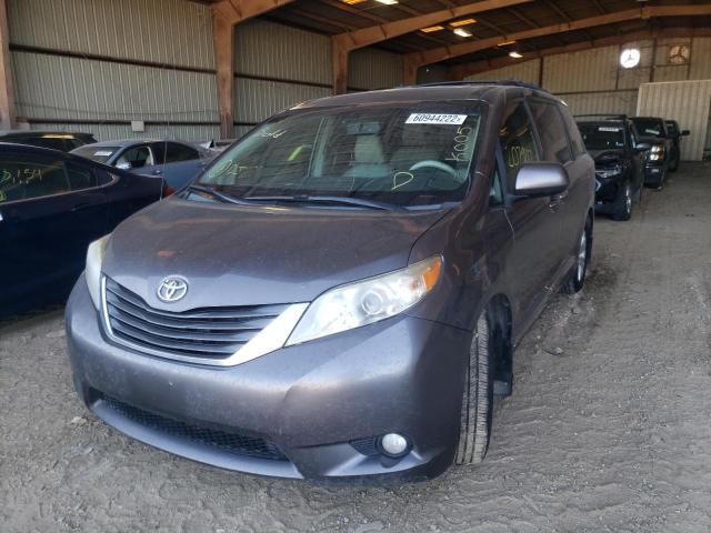 Photo 1 VIN: 5TDYK3DC9ES428589 - TOYOTA SIENNA XLE 