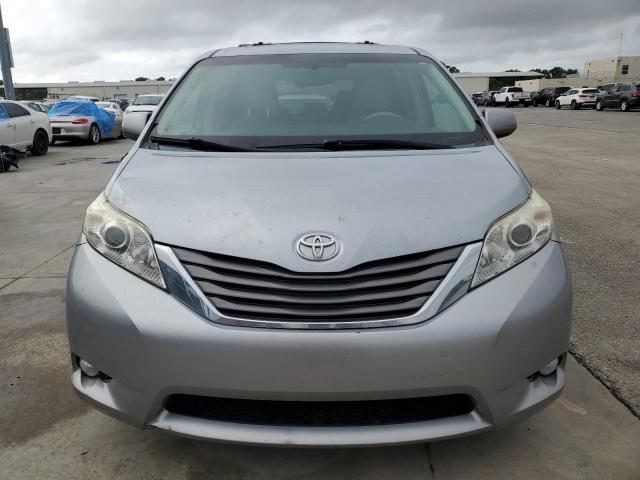 Photo 4 VIN: 5TDYK3DC9ES432481 - TOYOTA SIENNA XLE 