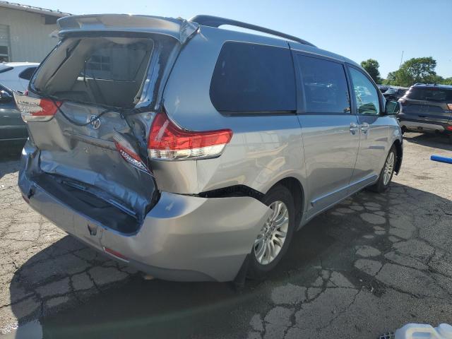 Photo 2 VIN: 5TDYK3DC9ES445523 - TOYOTA SIENNA XLE 