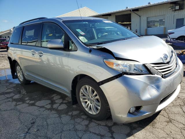 Photo 3 VIN: 5TDYK3DC9ES445523 - TOYOTA SIENNA XLE 