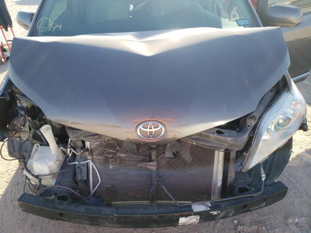 Photo 6 VIN: 5TDYK3DC9ES511083 - TOYOTA SIENNA XLE 