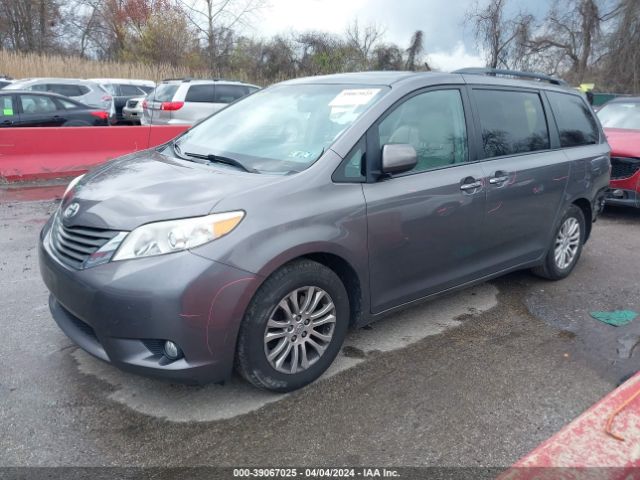 Photo 1 VIN: 5TDYK3DC9ES520768 - TOYOTA SIENNA 