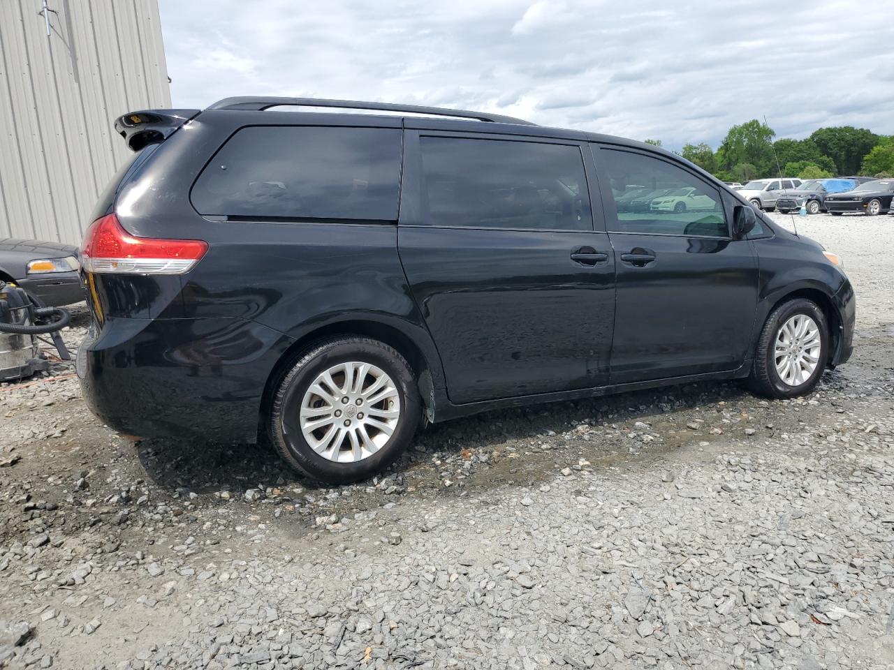 Photo 2 VIN: 5TDYK3DC9ES521287 - TOYOTA SIENNA 