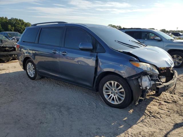 Photo 3 VIN: 5TDYK3DC9FS594970 - TOYOTA SIENNA XLE 