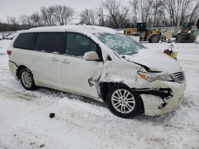 Photo 3 VIN: 5TDYK3DC9FS596783 - TOYOTA SIENNA XLE 