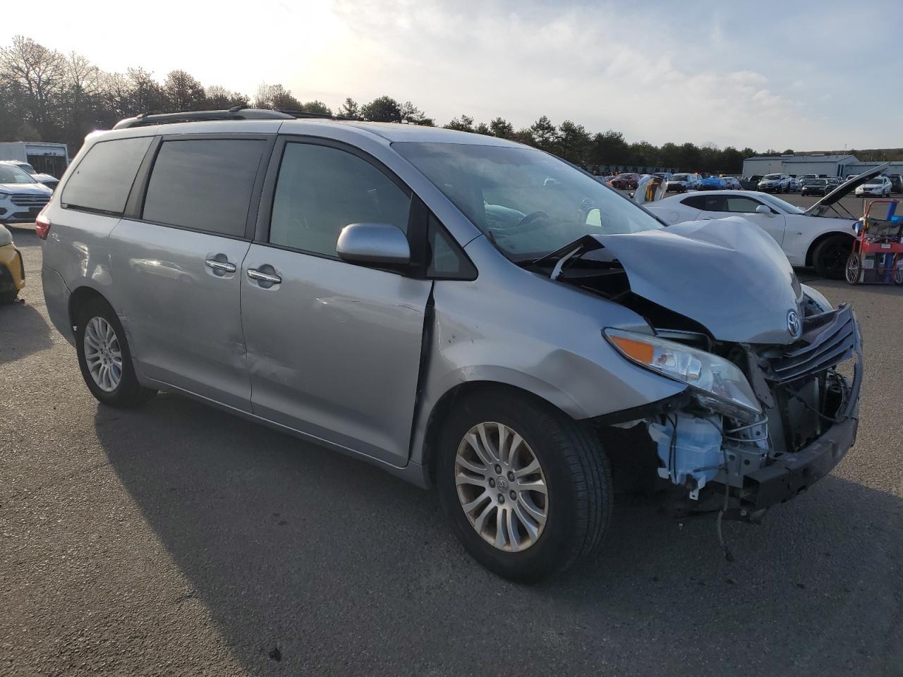 Photo 3 VIN: 5TDYK3DC9FS634545 - TOYOTA SIENNA 