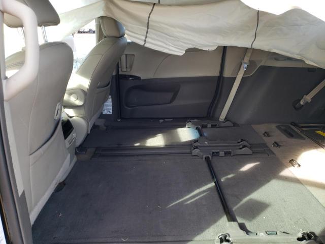 Photo 9 VIN: 5TDYK3DC9FS658280 - TOYOTA SIENNA XLE 