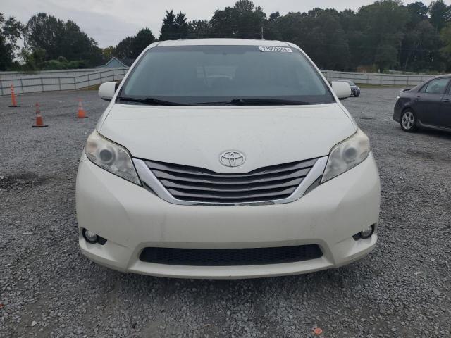 Photo 4 VIN: 5TDYK3DC9FS662443 - TOYOTA SIENNA XLE 