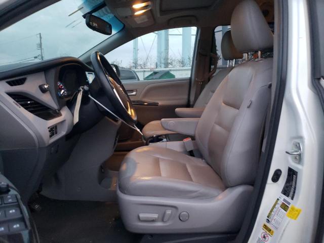 Photo 6 VIN: 5TDYK3DC9FS670087 - TOYOTA SIENNA XLE 