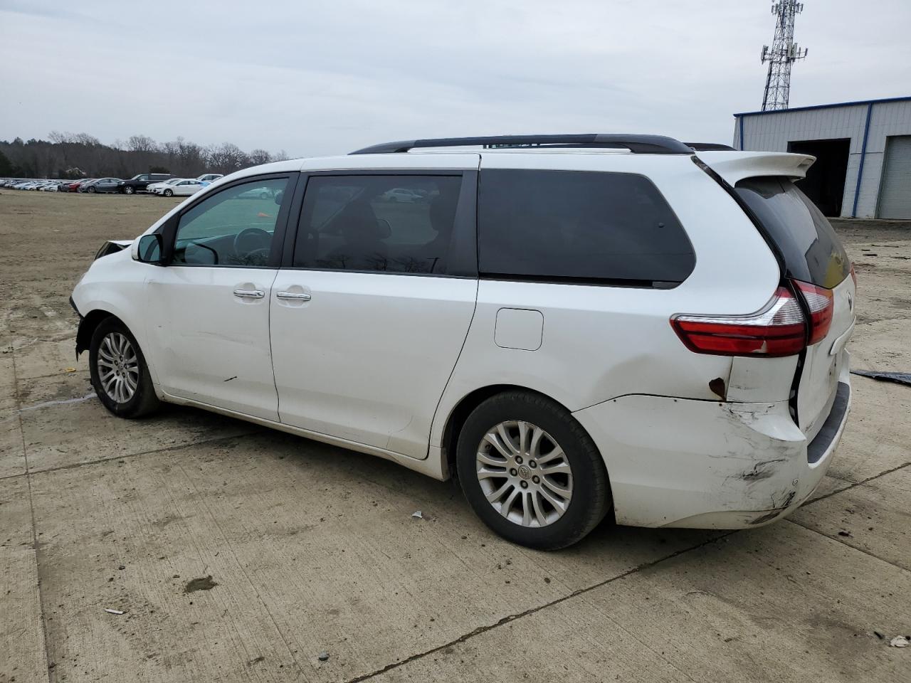 Photo 1 VIN: 5TDYK3DC9FS676990 - TOYOTA SIENNA 