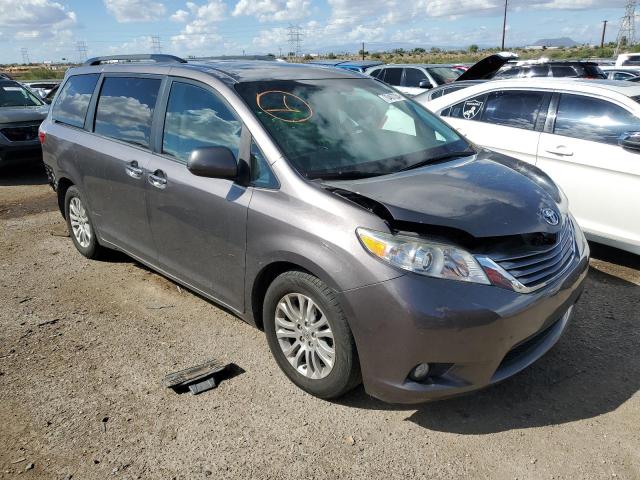 Photo 3 VIN: 5TDYK3DC9GS701761 - TOYOTA SIENNA XLE 