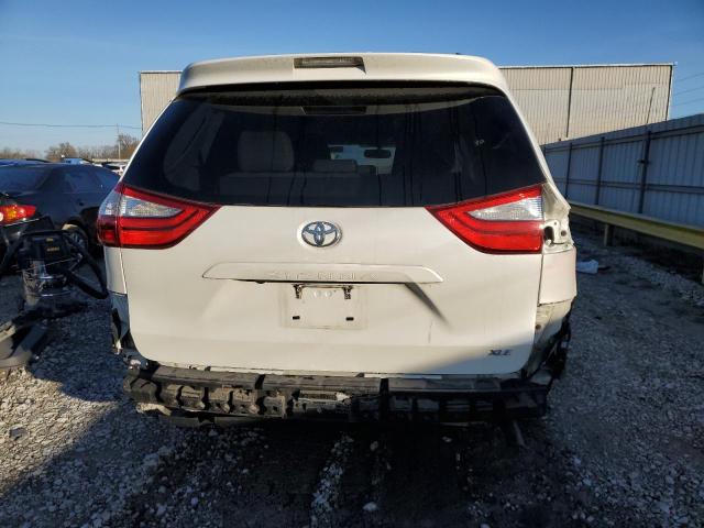 Photo 5 VIN: 5TDYK3DC9GS730628 - TOYOTA SIENNA XLE 