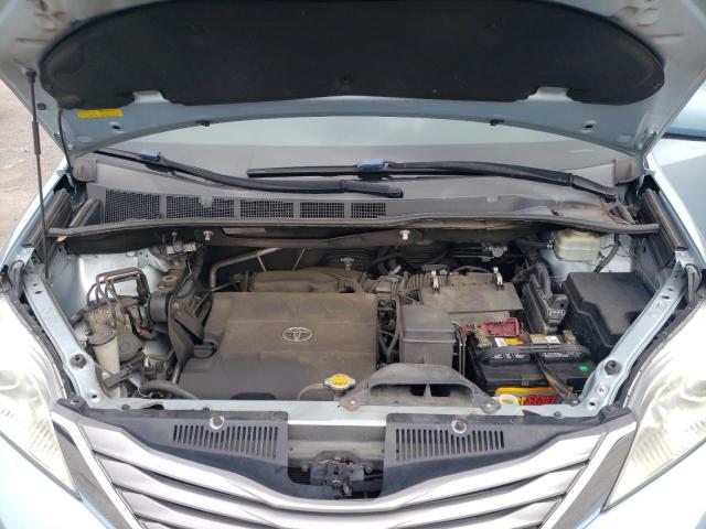 Photo 11 VIN: 5TDYK3DC9GS738759 - TOYOTA SIENNA XLE 