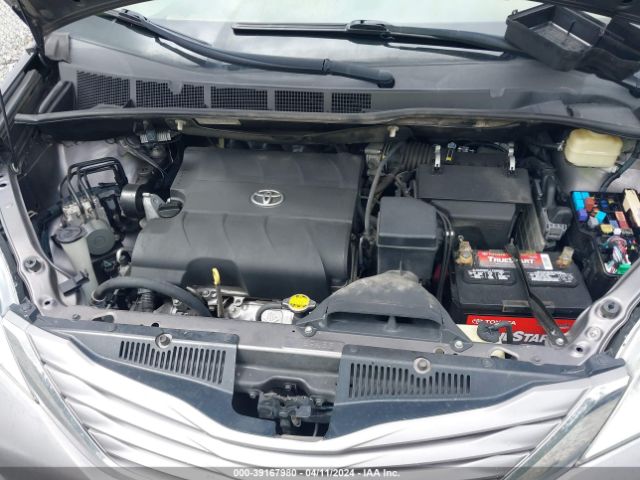 Photo 9 VIN: 5TDYK3DC9GS740043 - TOYOTA SIENNA 